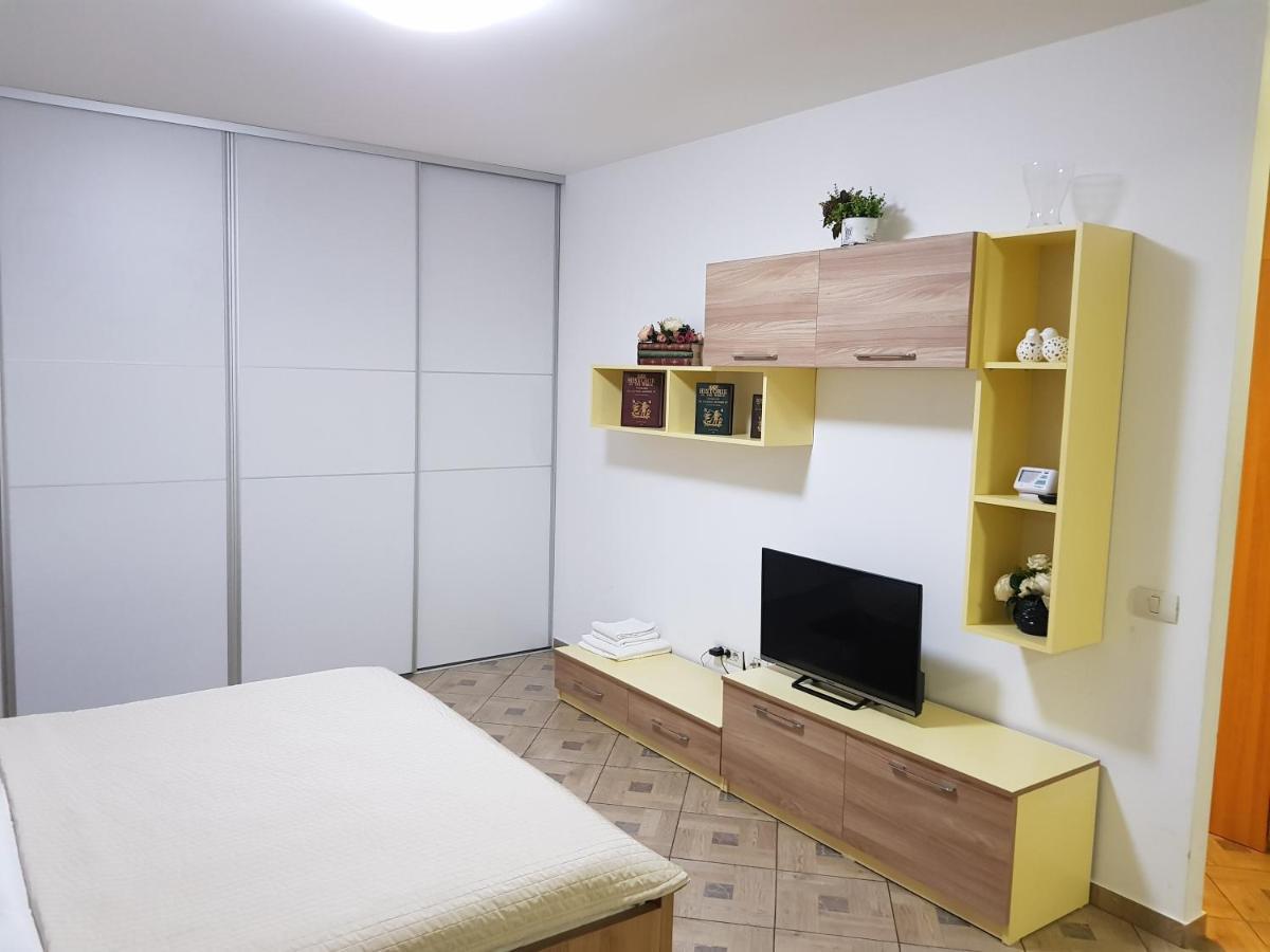 Aparthomes Fundeni บูคาเรสต์ ภายนอก รูปภาพ
