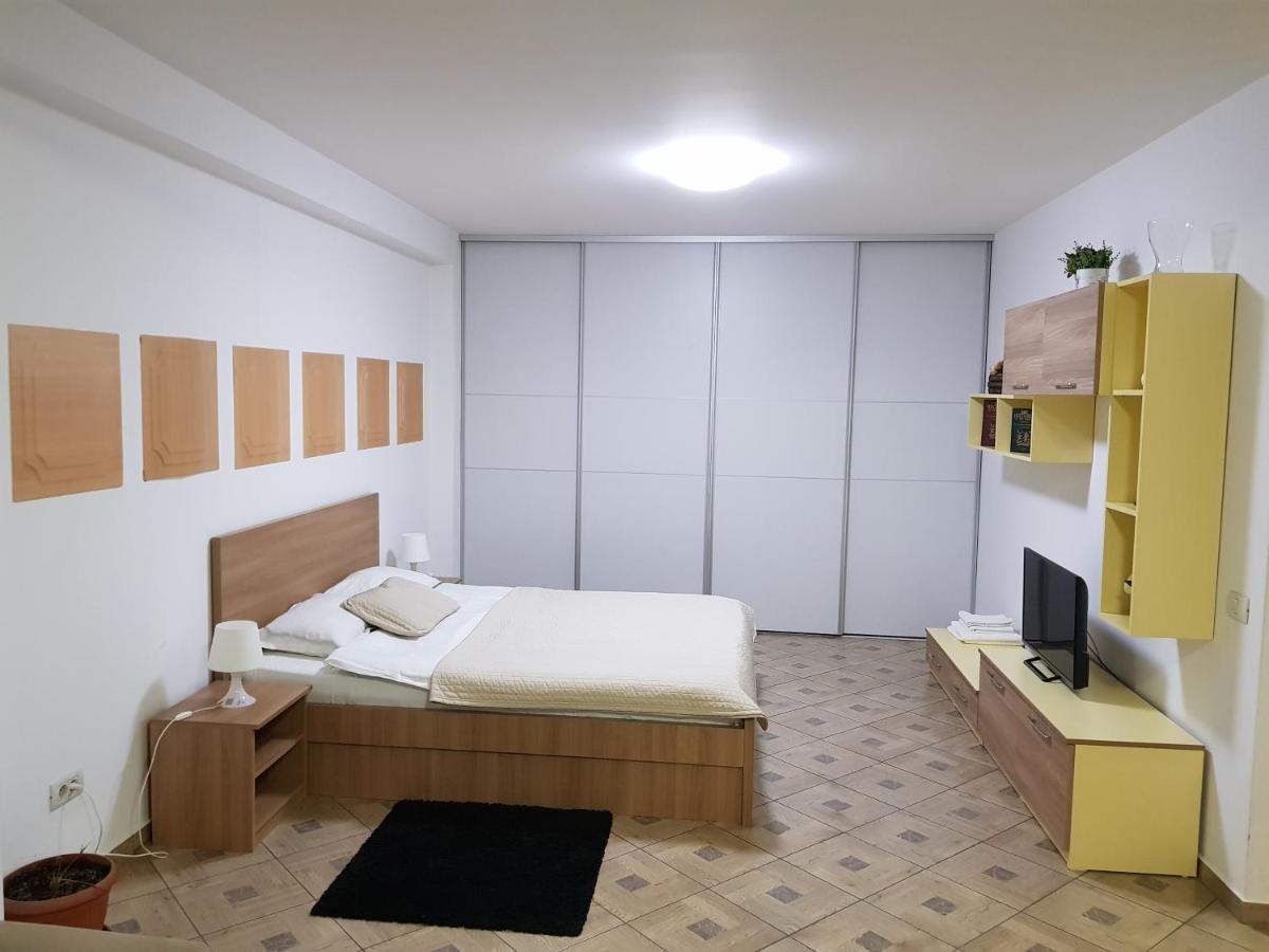 Aparthomes Fundeni บูคาเรสต์ ภายนอก รูปภาพ